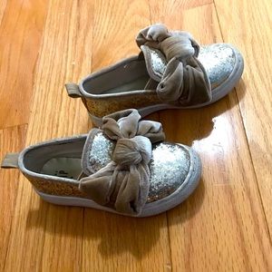 Toddler Girl Size 8 Gold Dress Shoes